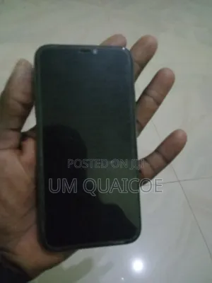 Apple iPhone 11 64 GB Black