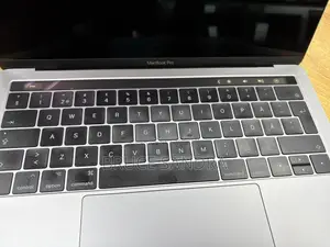 Laptop Apple MacBook Pro 16GB Intel Core i5 SSD 512GB