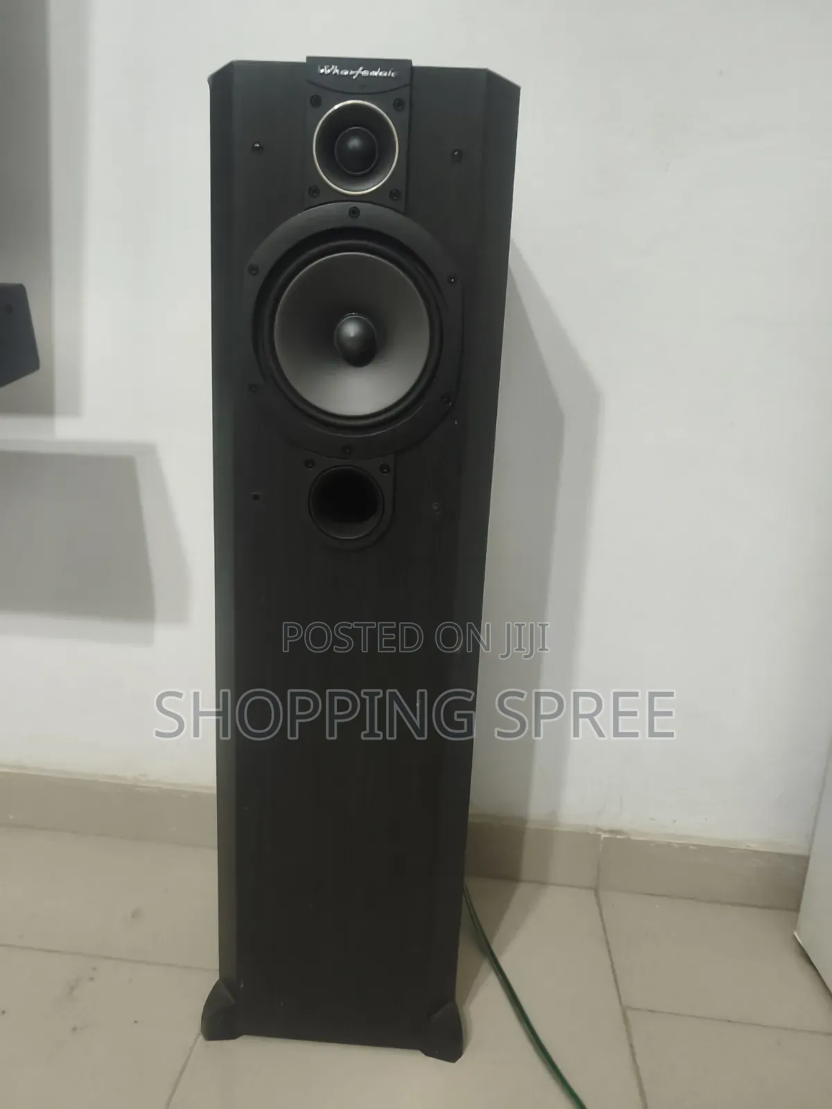 Wharfedale Vardus VR 200 Speakers