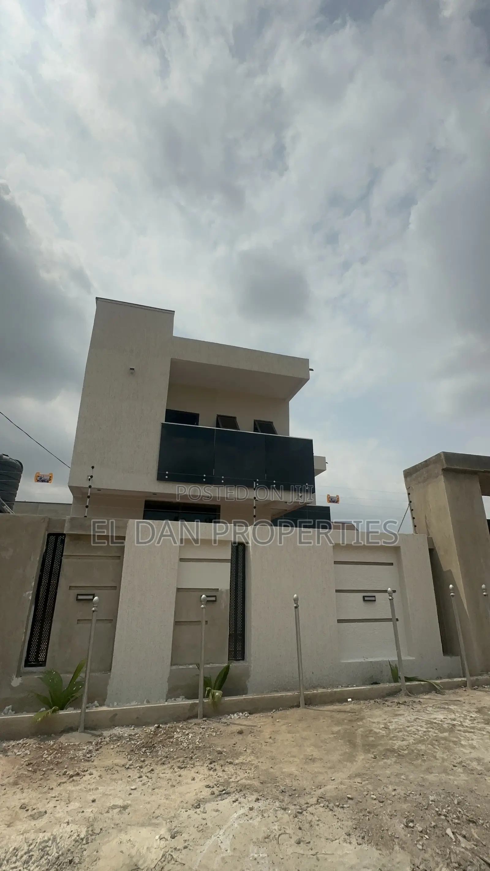 4bdrm Duplex in Buobai - Asokore, Kumasi Metropolitan for sale