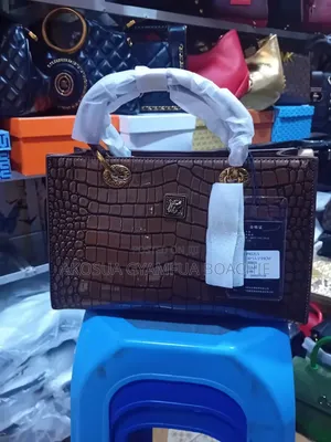 B౿𐓣ɑ𐓣𐓣 ɕᥣoડ౿t