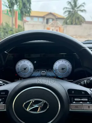 Hyundai Elantra 2021 Red