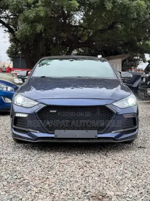 Hyundai Avante 2018 Blue