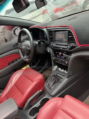 Hyundai Avante 2018 Blue