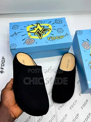 Closed Toe Mule Clogs
