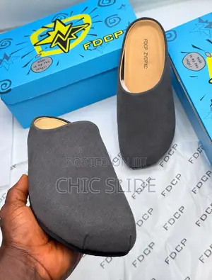 Closed Toe Mule Clogs