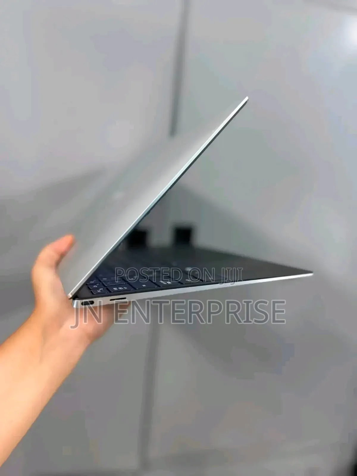 New Laptop Dell XPS 13 16GB Intel Core i7 SSD 512GB