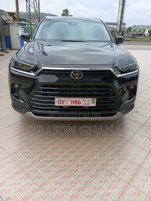 Toyota Highlander 2024 Black