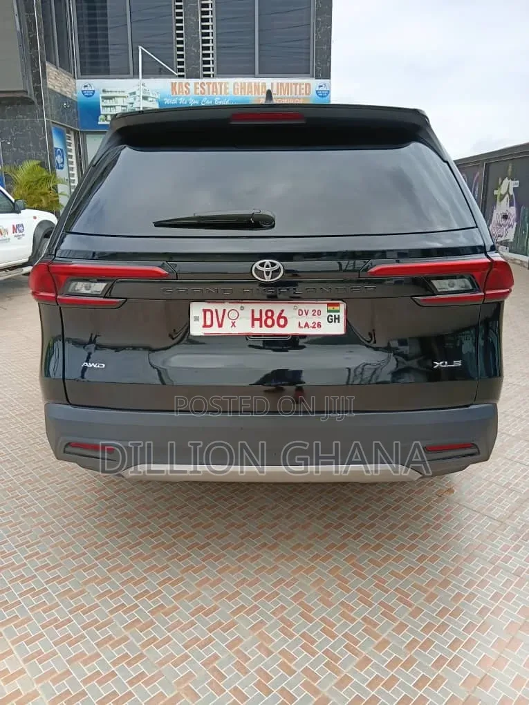 Toyota Highlander 2024 Black