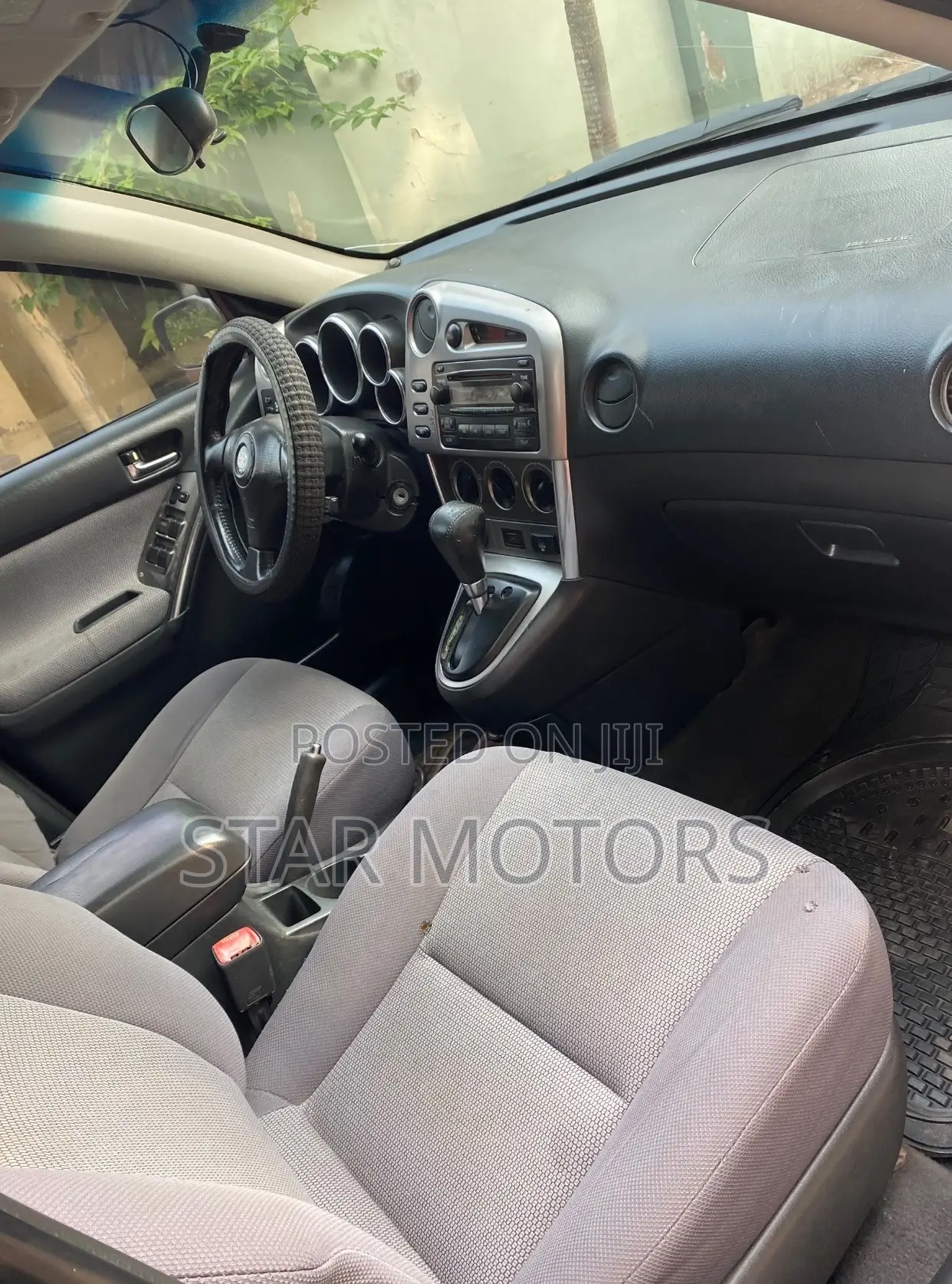 Toyota Matrix XR Hatchback FWD (1.8L 4cyl 4A) 2008 Gray