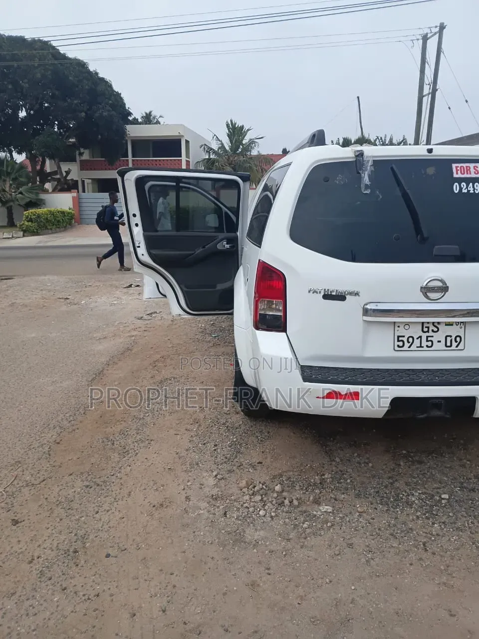 Nissan Pathfinder 2009 White