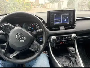 Toyota RAV4 XLE AWD 2020 Gray