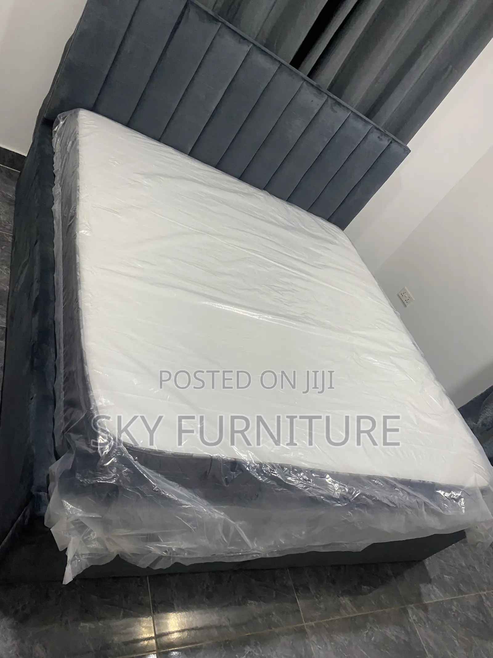 Line Line Queen Size Bed Frame With Mattress