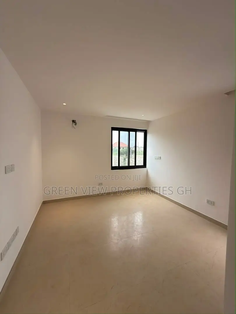 4bdrm Duplex in East Mamprusi for sale