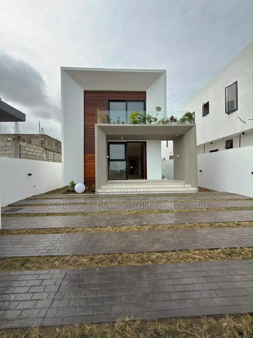 4bdrm Duplex in East Mamprusi for sale
