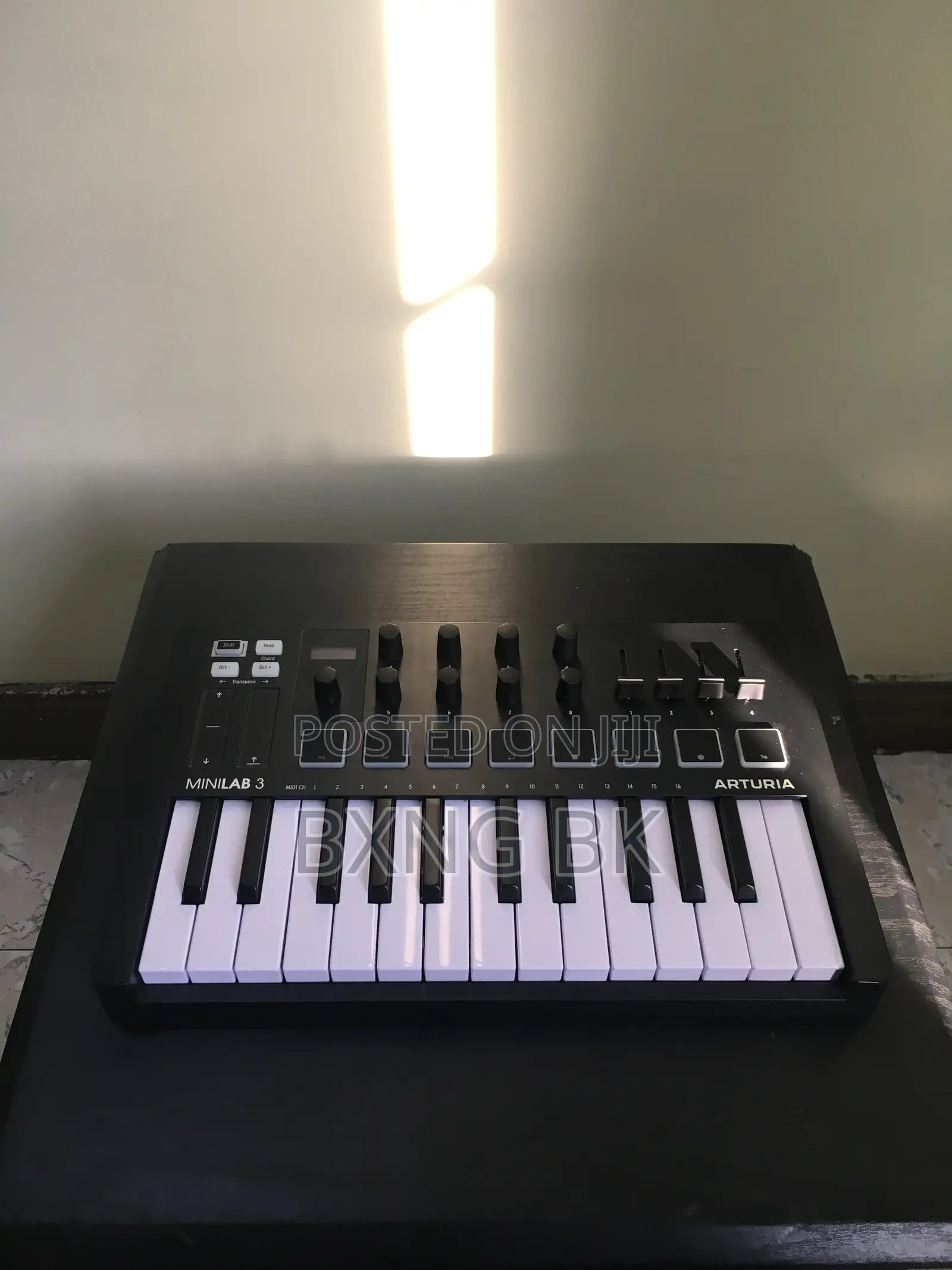 Arturia Minilab 3