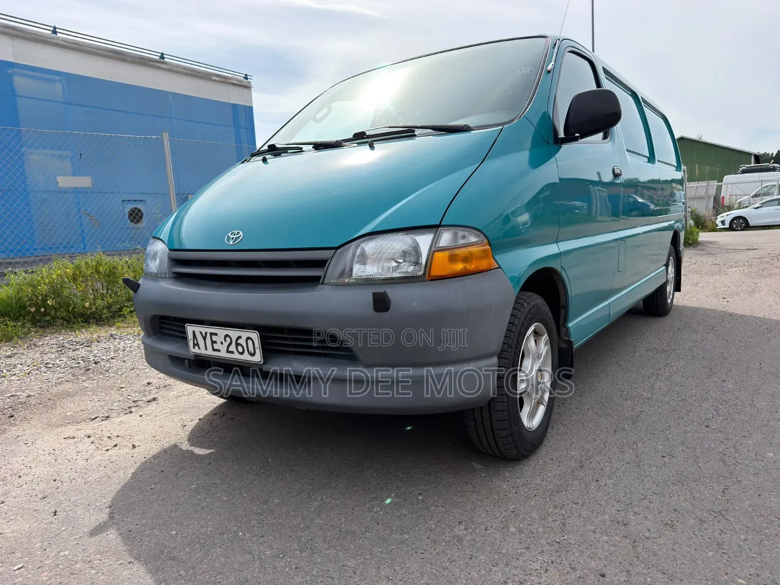 Toyota HiAce 1999 Green