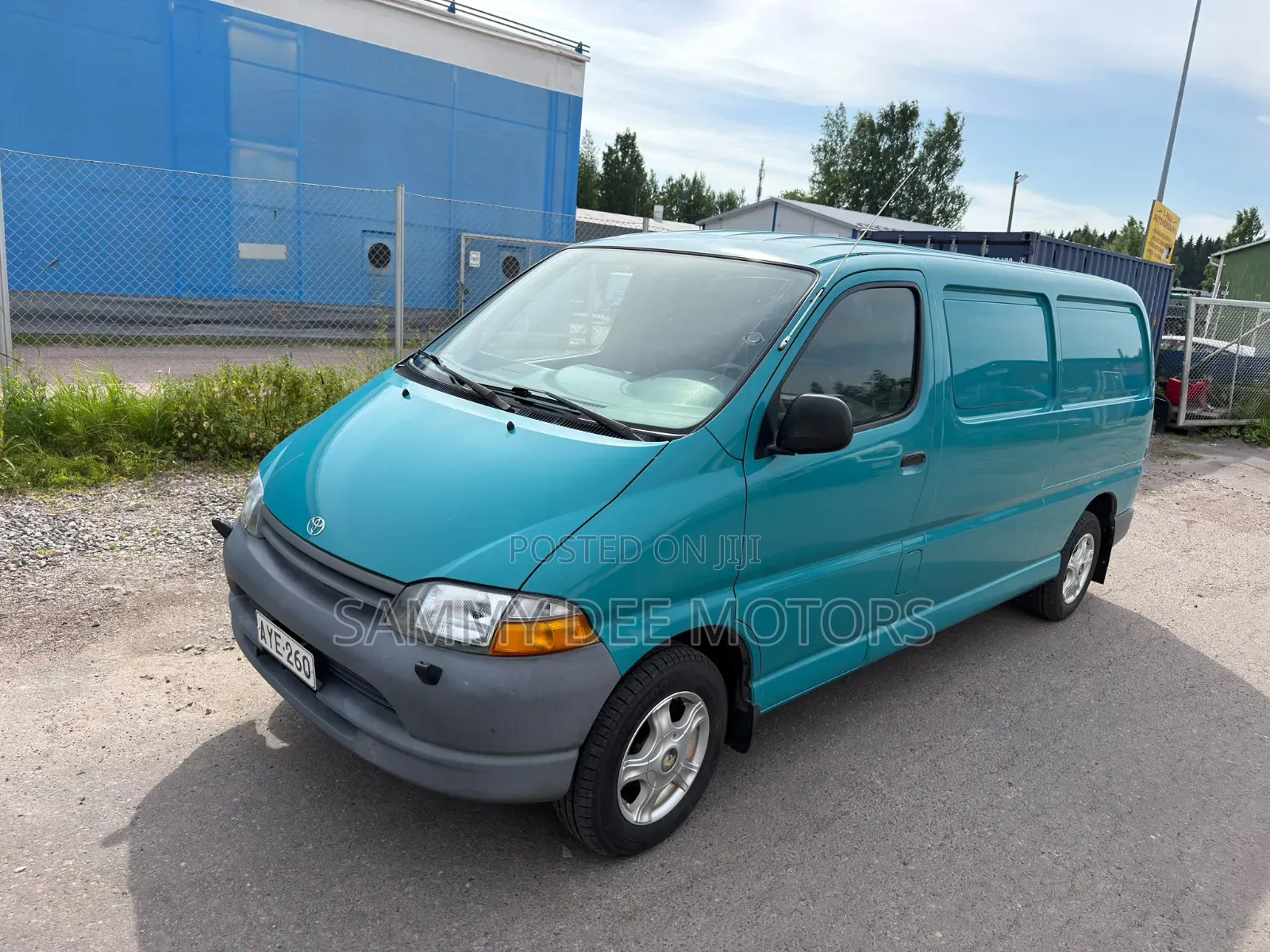 Toyota HiAce 1999 Green