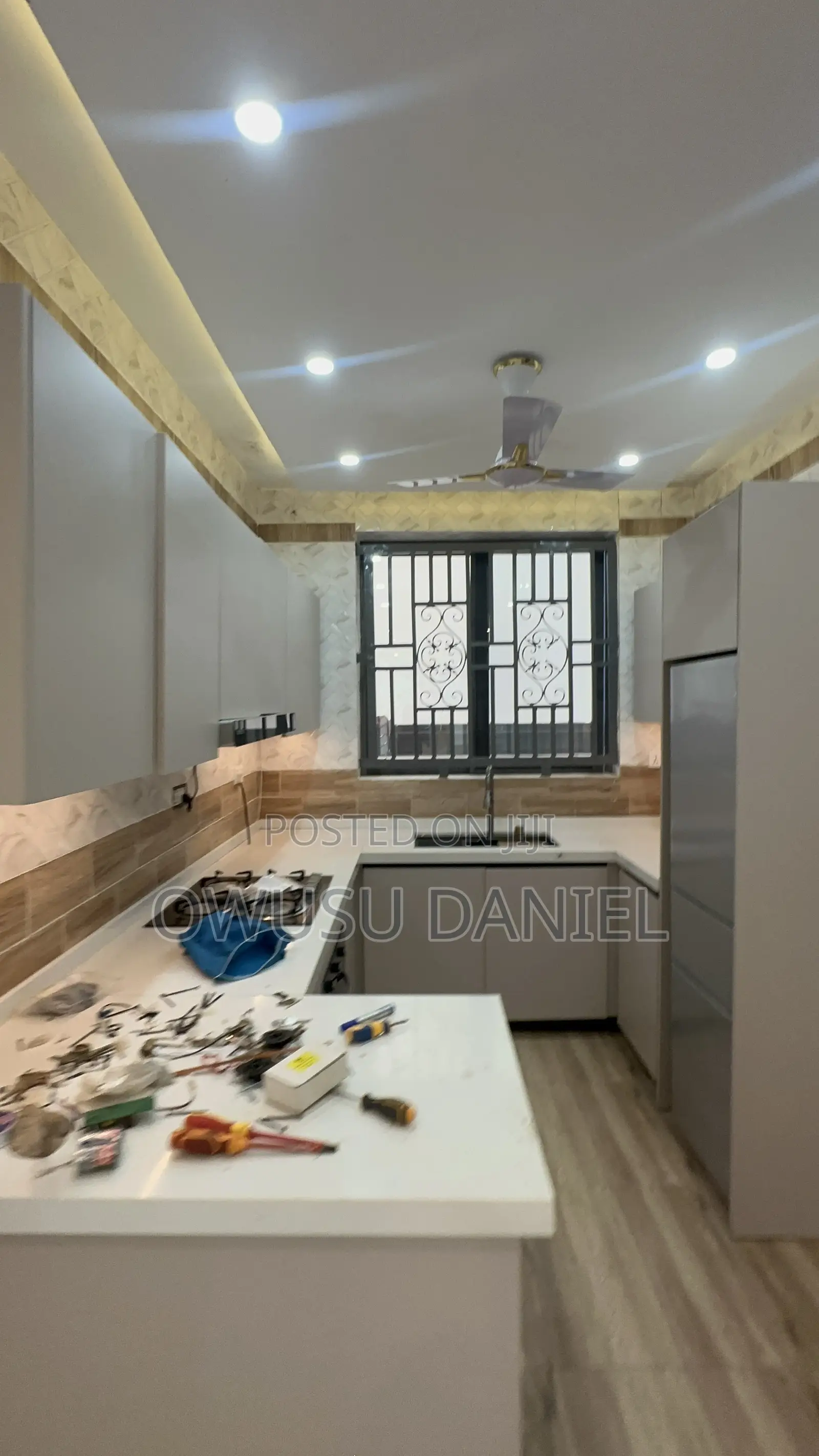 4bdrm Duplex in Parkoso Estate - for sale