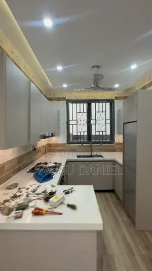 4bdrm Duplex in Parkoso Estate - for sale