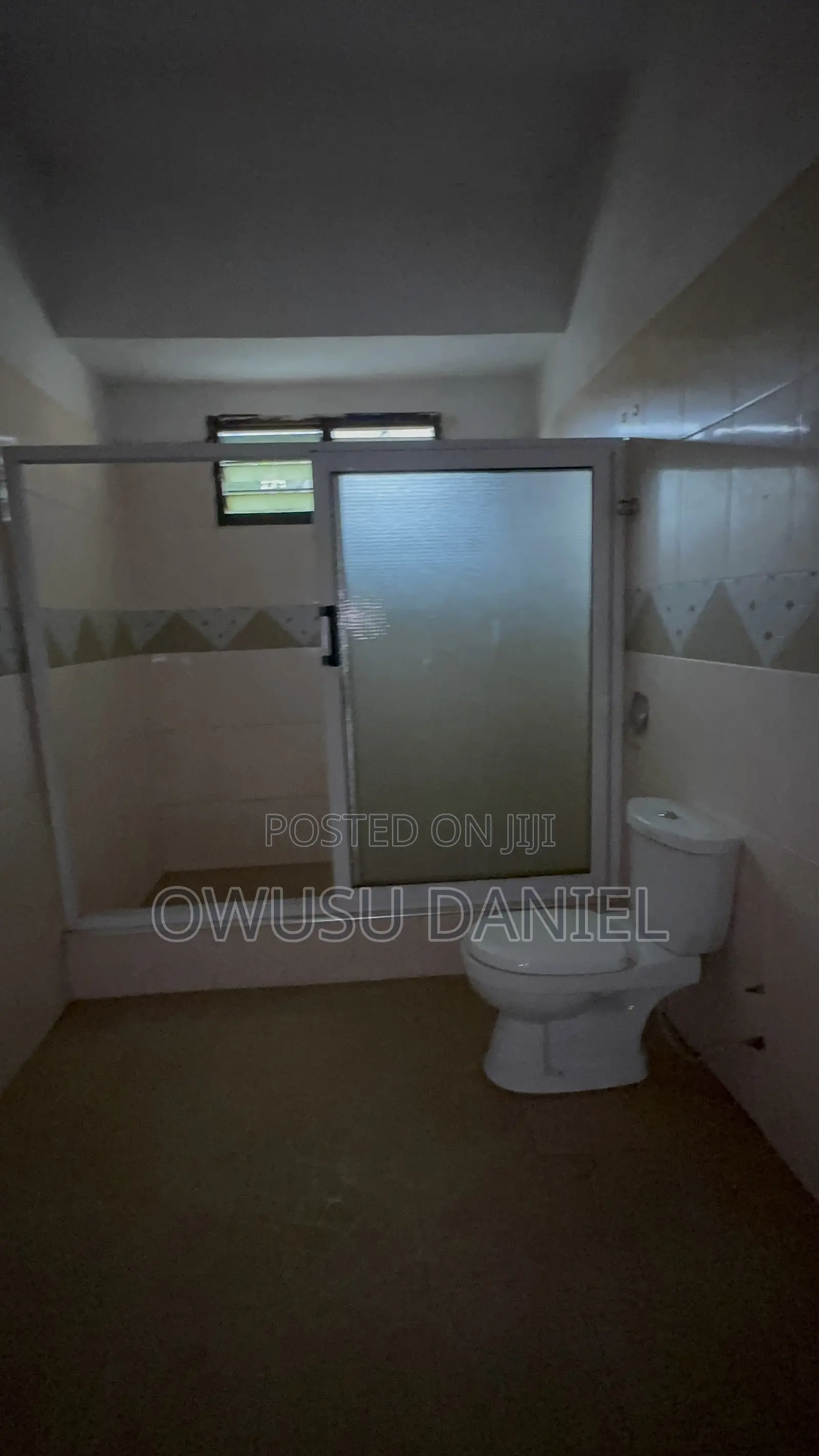 8bdrm House in Atonsu Kuwait, Kumasi Metropolitan for rent