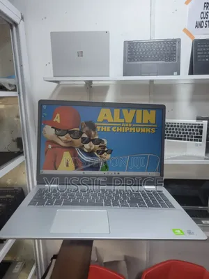 Laptop Dell Inspiron 15 5593 8GB Intel Core i7 HDD 1T