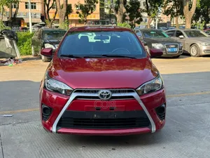 Toyota Yaris 2016 Red