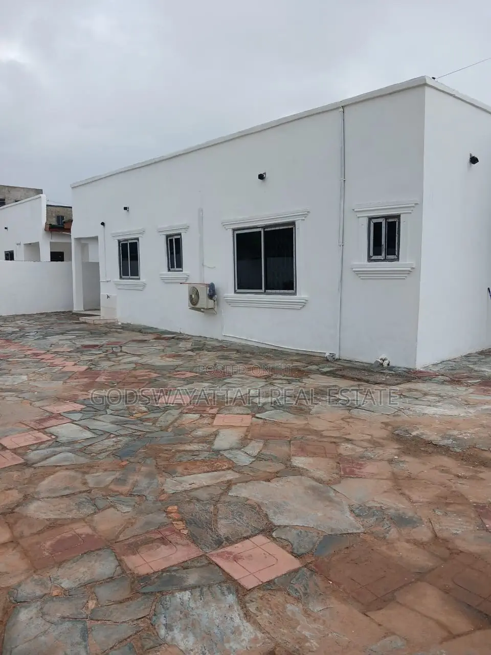 3bdrm House in East Legon, Adjiriganor for rent