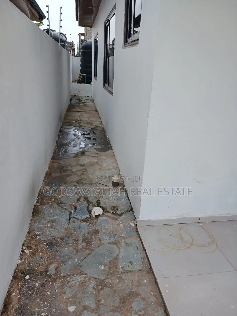 3bdrm House in East Legon, Adjiriganor for rent