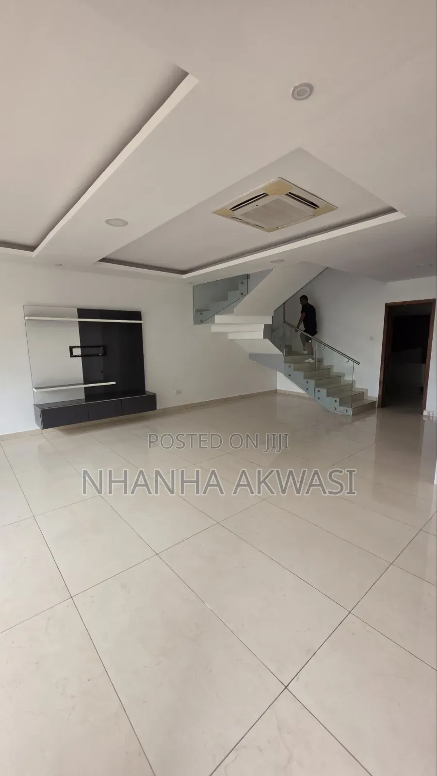 4bdrm House in Community 10, Sakumono for rent