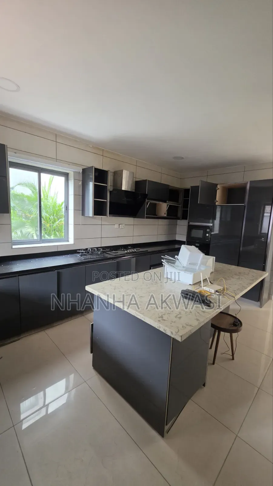 4bdrm House in Community 10, Sakumono for rent