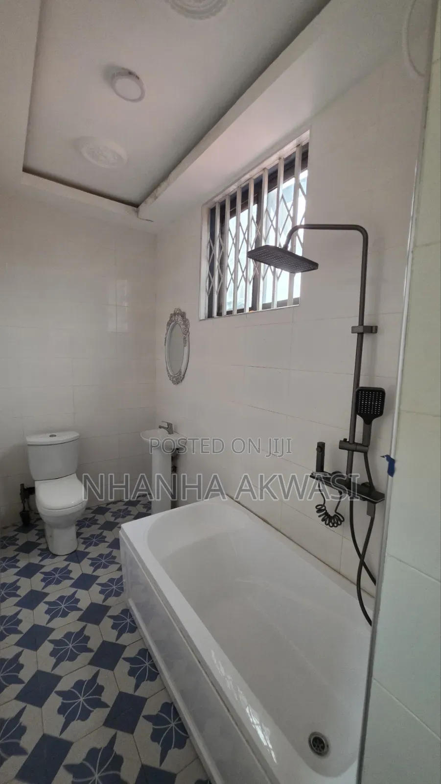 4bdrm Apartment in Community 12, Sakumono for rent