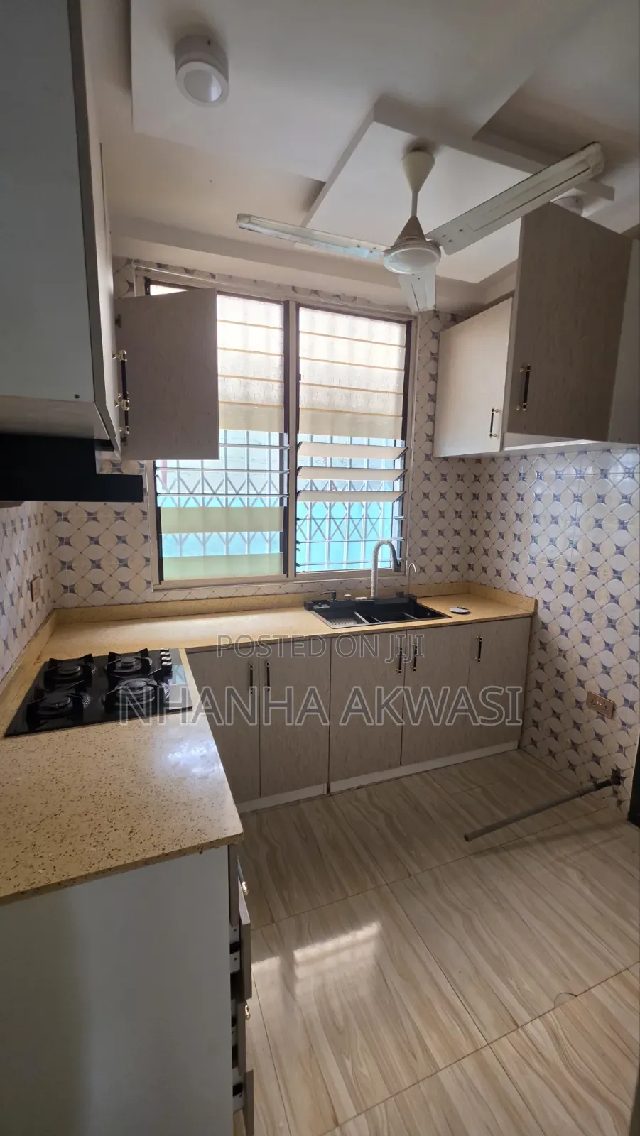 4bdrm Apartment in Community 12, Sakumono for rent