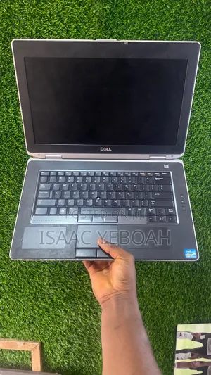Laptop Dell Inspiron 15 8GB Intel Core i5 HDD+SSD 500GB