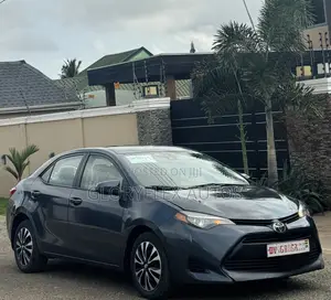 Toyota Corolla LE 4dr Sedan (1.8L 4cyl CVT) 2017 Gray