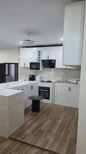 Furnished 3bdrm Apartment in Community 9, Sakumono for rent