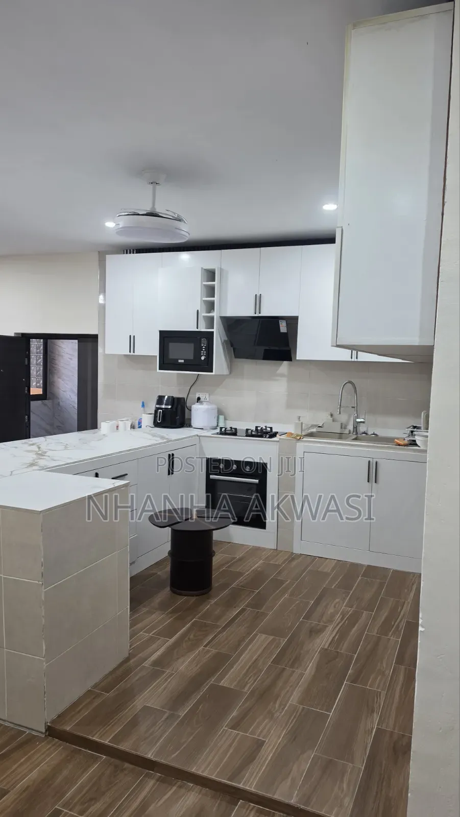 Furnished 3bdrm Apartment in Community 9, Sakumono for rent