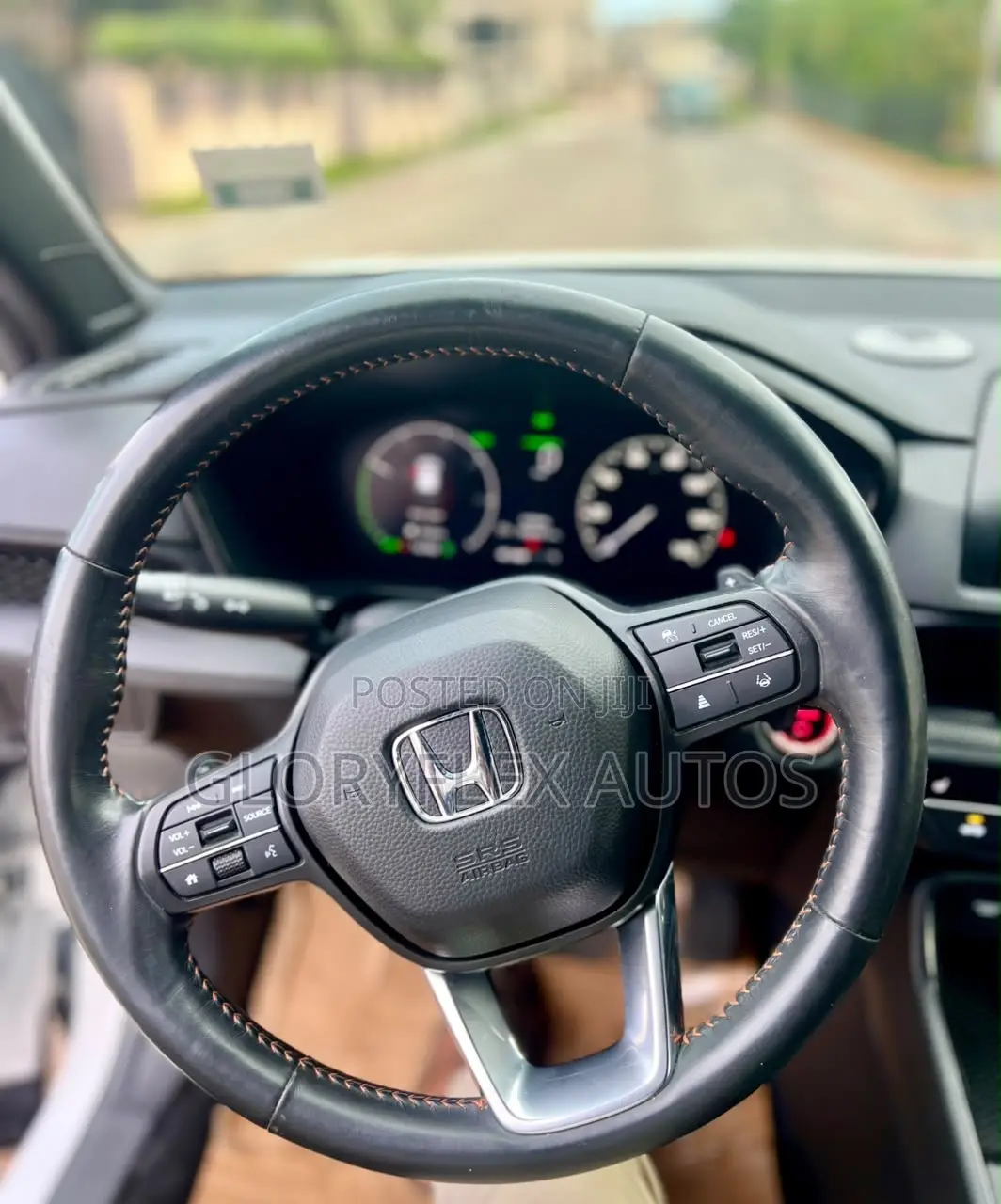 Honda CR-V Hybrid 2024 White