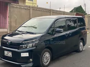 Toyota Voxy 2014 Black