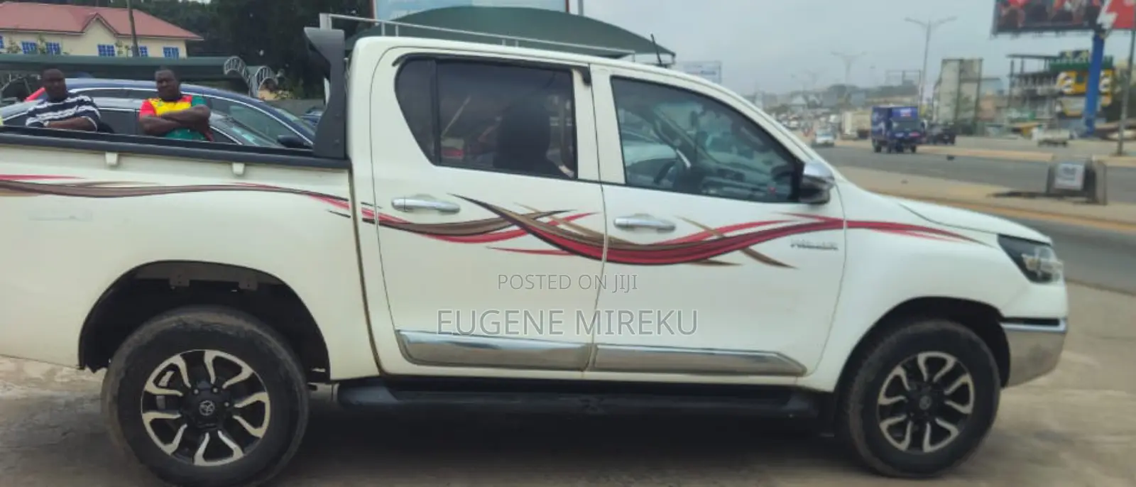 Toyota Hilux 2021 White