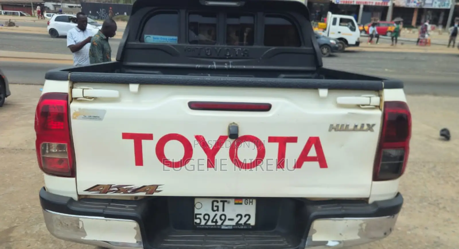 Toyota Hilux 2021 White