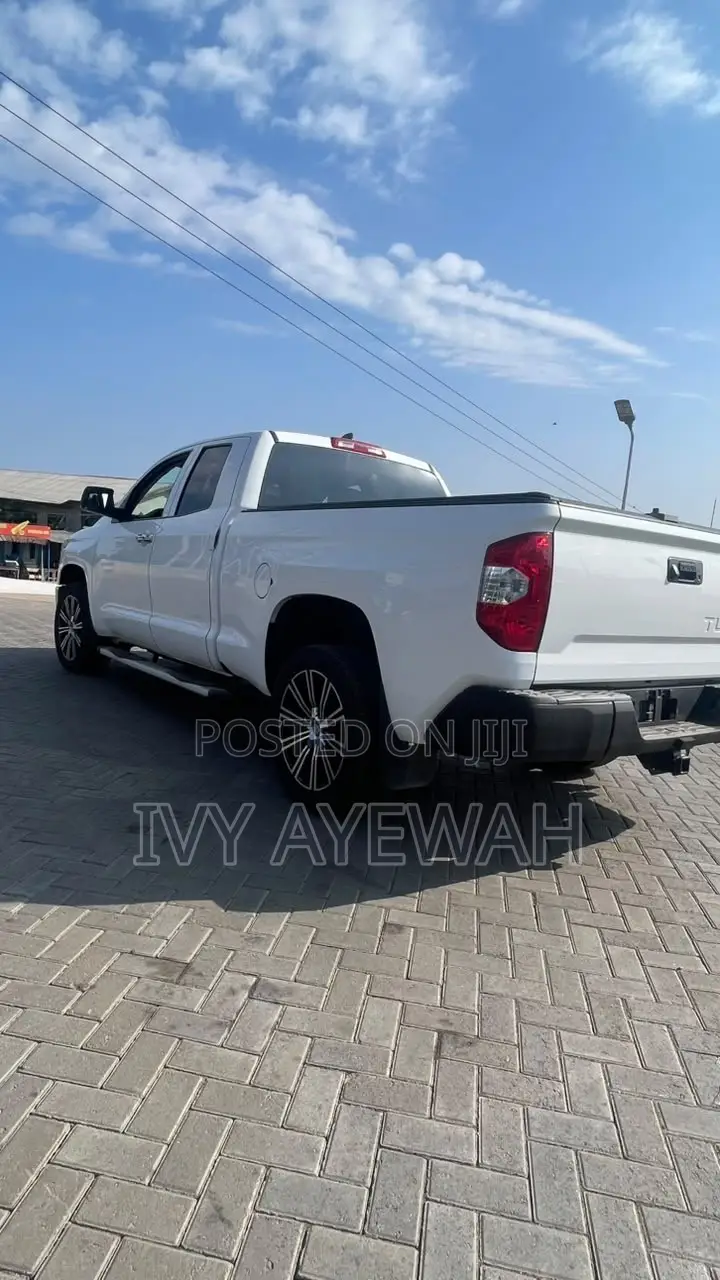 Toyota Tundra 2020 White