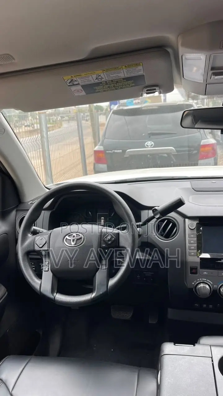 Toyota Tundra 2020 White