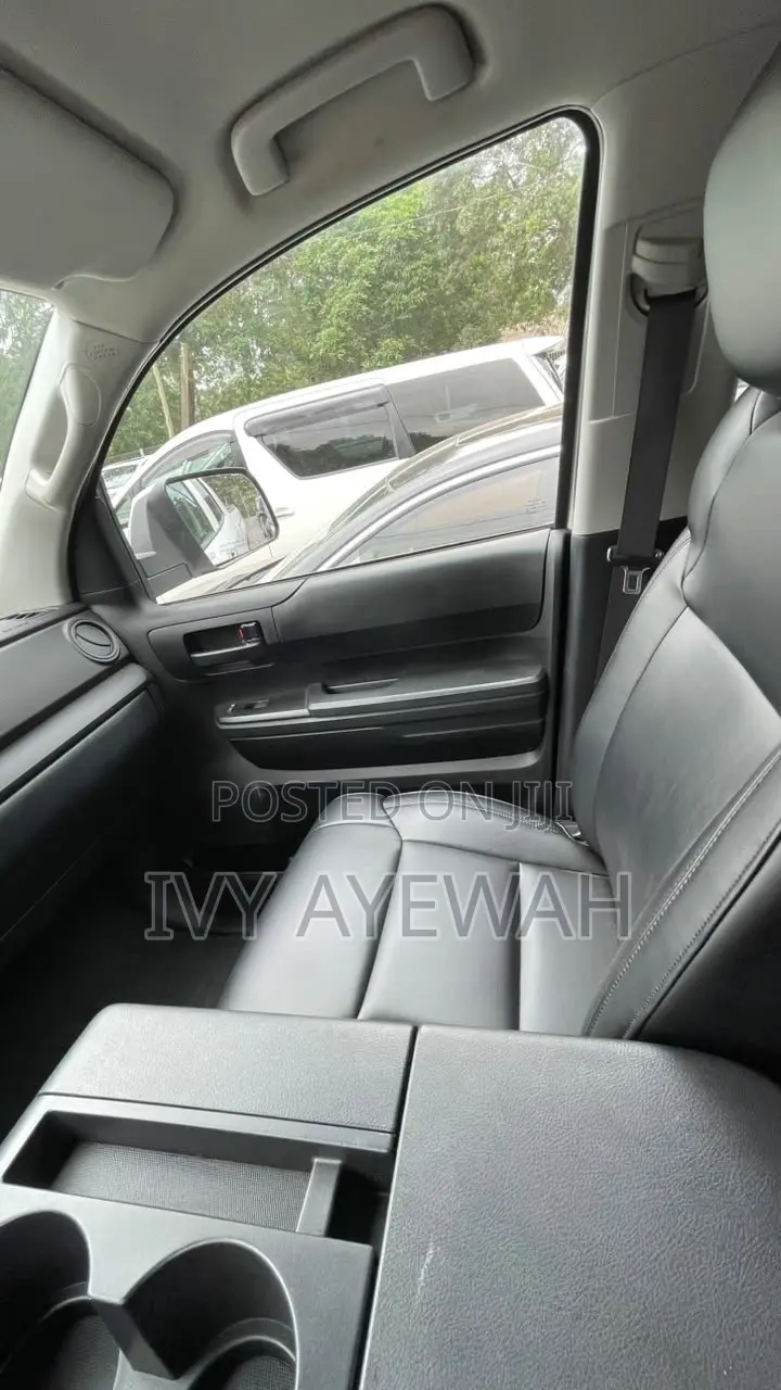 Toyota Tundra 2020 White