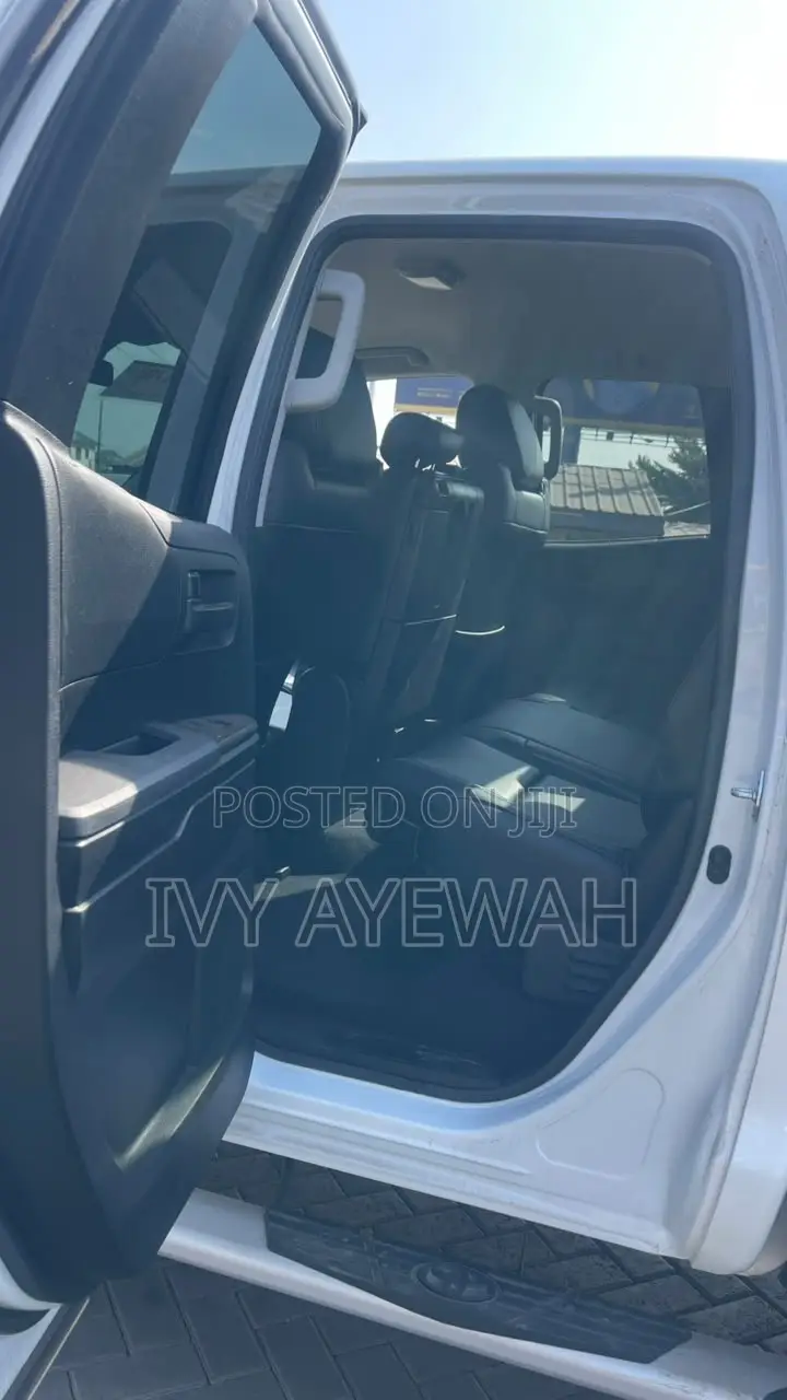 Toyota Tundra 2020 White