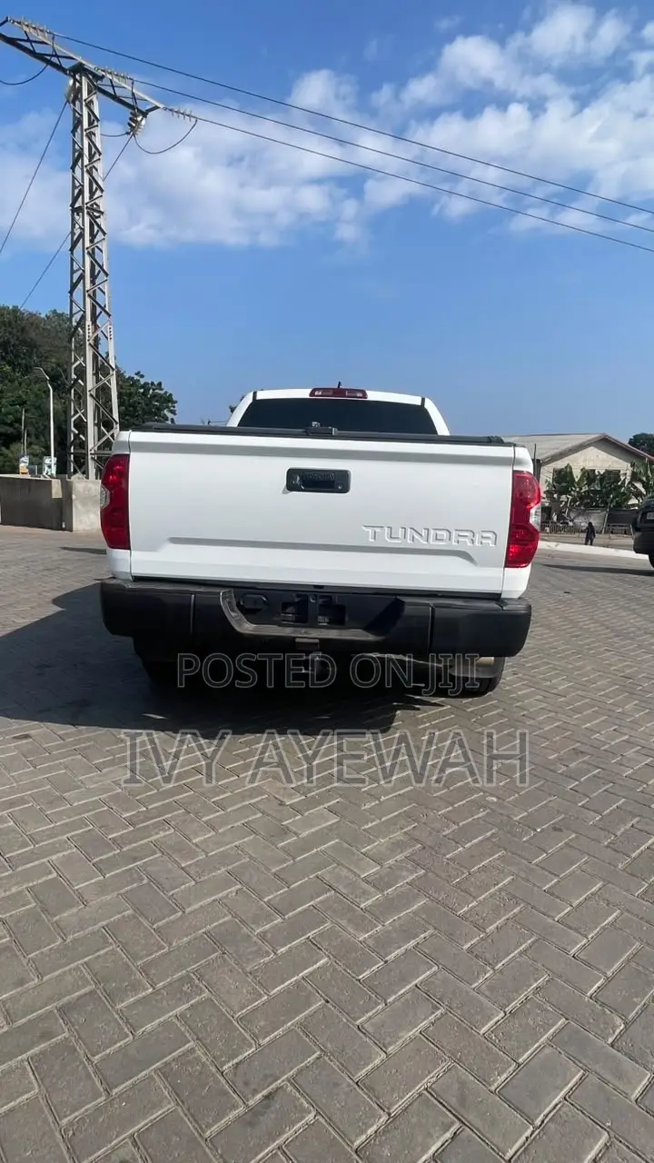 Toyota Tundra 2020 White