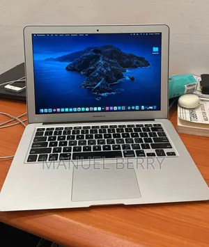 Laptop Apple MacBook Air 2017 8GB Intel Core i5 SSD 256GB