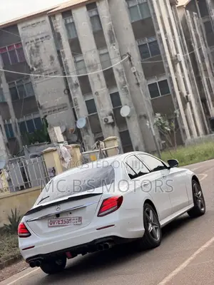 Mercedes-Benz E300 2018 White