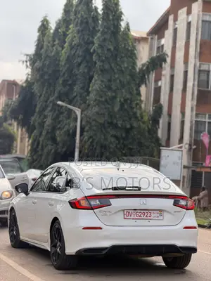 Honda Civic 2025 White