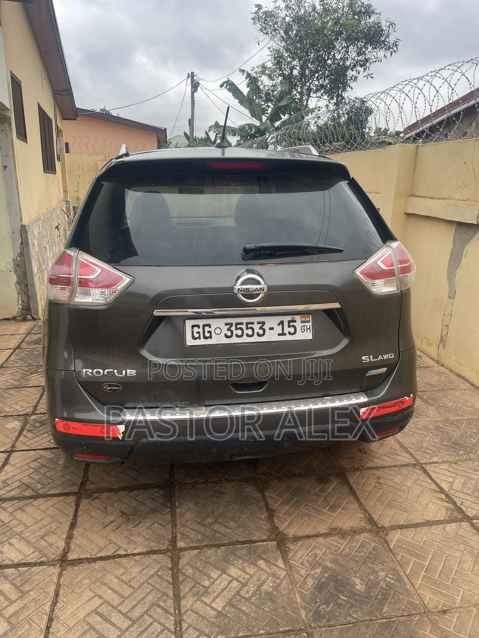 Nissan Rogue S 4dr SUV AWD (2.5L 4cyl CVT) 2014 Gray